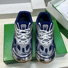 Bottega Veneta 葆蝶家2026春夏情侣新款系带休闲运动鞋 BV字母logo厚底圆头拼色老爹跑鞋 材质鞋面原 Bottega Veneta 葆蝶家2026春夏情侣新款系带休闲运动鞋 BV字母logo厚底圆头拼色老爹跑鞋 材质鞋面原