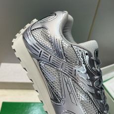 Bottega Veneta 葆蝶家2026春夏情侣新款系带休闲运动鞋 BV字母logo厚底圆头拼色老爹跑鞋 材质鞋面原 Bottega Veneta 葆蝶家2026春夏情侣新款系带休闲运动鞋 BV字母logo厚底圆头拼色老爹跑鞋 材质鞋面原