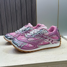 Bottega Veneta 葆蝶家2026春夏情侣新款系带休闲运动鞋 BV字母logo厚底圆头拼色老爹跑鞋 材质鞋面原 Bottega Veneta 葆蝶家2026春夏情侣新款系带休闲运动鞋 BV字母logo厚底圆头拼色老爹跑鞋 材质鞋面原
