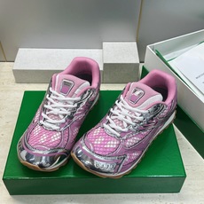 Bottega Veneta 葆蝶家2026春夏情侣新款系带休闲运动鞋 BV字母logo厚底圆头拼色老爹跑鞋 材质鞋面原 Bottega Veneta 葆蝶家2026春夏情侣新款系带休闲运动鞋 BV字母logo厚底圆头拼色老爹跑鞋 材质鞋面原
