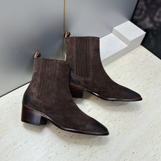 CELINE 2026秋冬新款游牧风格机车女短靴 瑟琳字母logo粗跟尖头切尔西骑士靴 材质鞋面定制进口小牛皮/进口羊猄 CELINE 2026秋冬新款游牧风格机车女短靴 瑟琳字母logo粗跟尖头切尔西骑士靴 材质鞋面定制进口小牛皮/进口羊猄