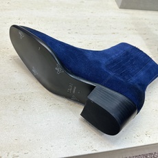 CELINE 2026秋冬新款游牧风格机车女短靴 瑟琳字母logo粗跟尖头切尔西骑士靴 材质鞋面定制进口小牛皮/进口羊猄 CELINE 2026秋冬新款游牧风格机车女短靴 瑟琳字母logo粗跟尖头切尔西骑士靴 材质鞋面定制进口小牛皮/进口羊猄