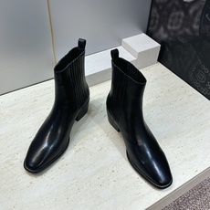 CELINE 2026秋冬新款游牧风格机车女短靴 瑟琳字母logo粗跟尖头切尔西骑士靴 材质鞋面定制进口小牛皮/进口羊猄 CELINE 2026秋冬新款游牧风格机车女短靴 瑟琳字母logo粗跟尖头切尔西骑士靴 材质鞋面定制进口小牛皮/进口羊猄