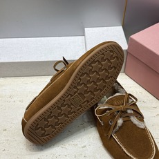 Miumiu 2026秋冬新款蝴蝶结羊羔毛休闲女鞋 缪缪字母logo平底系带圆头防寒保暖乐福鞋 材质鞋面进口小牛皮/进口 Miumiu 2026秋冬新款蝴蝶结羊羔毛休闲女鞋 缪缪字母logo平底系带圆头防寒保暖乐福鞋 材质鞋面进口小牛皮/进口