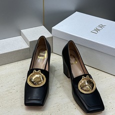 Dior 迪奥2026春夏新款 Medallion粗跟方头玛丽珍芭蕾舞娃娃女鞋 CD字母logo五金扣时尚高跟拼色休闲乐 Dior 迪奥2026春夏新款 Medallion粗跟方头玛丽珍芭蕾舞娃娃女鞋 CD字母logo五金扣时尚高跟拼色休闲乐