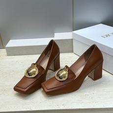 Dior 迪奥2026春夏新款 Medallion粗跟方头玛丽珍芭蕾舞娃娃女鞋 CD字母logo五金扣时尚高跟拼色休闲乐 Dior 迪奥2026春夏新款 Medallion粗跟方头玛丽珍芭蕾舞娃娃女鞋 CD字母logo五金扣时尚高跟拼色休闲乐