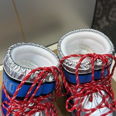 MOON BOOT 2026秋冬新款情侣新款时尚系带拼色女短靴 Park Soulmate 防寒保暖羽绒平底圆头雪地靴 MOON BOOT 2026秋冬新款情侣新款时尚系带拼色女短靴 Park Soulmate 防寒保暖羽绒平底圆头雪地靴