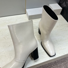 Saint Laurent 圣罗兰 2026秋冬新款高跟及裸马丁女靴 YSL字母logo五金扣粗跟方头一脚蹬机车骑士短 Saint Laurent 圣罗兰 2026秋冬新款高跟及裸马丁女靴 YSL字母logo五金扣粗跟方头一脚蹬机车骑士短