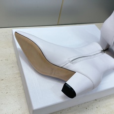 CELINE 2026秋冬新款中跟及裸机车女短靴 瑟琳字母logo粗跟尖头侧拉链拼色马丁骑士靴 材质鞋面定制进口小牛皮+ CELINE 2026秋冬新款中跟及裸机车女短靴 瑟琳字母logo粗跟尖头侧拉链拼色马丁骑士靴 材质鞋面定制进口小牛皮+