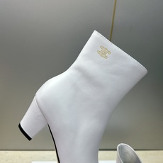 CELINE 2026秋冬新款中跟及裸机车女短靴 瑟琳字母logo粗跟尖头侧拉链拼色马丁骑士靴 材质鞋面定制进口小牛皮+ CELINE 2026秋冬新款中跟及裸机车女短靴 瑟琳字母logo粗跟尖头侧拉链拼色马丁骑士靴 材质鞋面定制进口小牛皮+