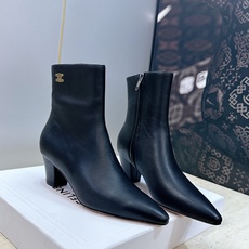 CELINE 2026秋冬新款中跟及裸机车女短靴 瑟琳字母logo粗跟尖头侧拉链拼色马丁骑士靴 材质鞋面定制进口小牛皮+ CELINE 2026秋冬新款中跟及裸机车女短靴 瑟琳字母logo粗跟尖头侧拉链拼色马丁骑士靴 材质鞋面定制进口小牛皮+