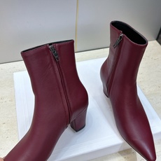 CELINE 2026秋冬新款中跟及裸机车女短靴 瑟琳字母logo粗跟尖头侧拉链拼色马丁骑士靴 材质鞋面定制进口小牛皮+ CELINE 2026秋冬新款中跟及裸机车女短靴 瑟琳字母logo粗跟尖头侧拉链拼色马丁骑士靴 材质鞋面定制进口小牛皮+