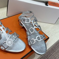 (配全套飞机盒) 莞货 代购级 爱马仕 Hermes 2027早春新款 Magic Chaine d’Ancre 猪鼻孔 (配全套飞机盒) 莞货 代购级 爱马仕 Hermes 2027早春新款 Magic Chaine d’Ancre 猪鼻孔