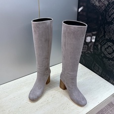 爱马仕 Hermes 2026秋冬新款 Lasso粗跟高筒及膝马丁女长靴 H家字母logo高跟圆头一脚蹬机车骑士靴 材质 爱马仕 Hermes 2026秋冬新款 Lasso粗跟高筒及膝马丁女长靴 H家字母logo高跟圆头一脚蹬机车骑士靴 材质
