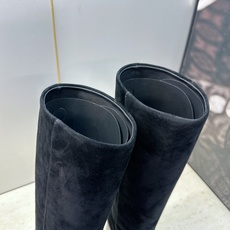 爱马仕 Hermes 2026秋冬新款 Lasso粗跟高筒及膝马丁女长靴 H家字母logo高跟圆头一脚蹬机车骑士靴 材质 爱马仕 Hermes 2026秋冬新款 Lasso粗跟高筒及膝马丁女长靴 H家字母logo高跟圆头一脚蹬机车骑士靴 材质
