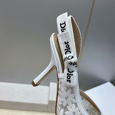 顶级版 J‘ADIOR织带后空凉鞋 迪奥 Dior 2026 春夏新款水钻网面提花刺绣字母logo高跟方头蝴蝶结拼色女鞋 顶级版 J‘ADIOR织带后空凉鞋 迪奥 Dior 2026 春夏新款水钻网面提花刺绣字母logo高跟方头蝴蝶结拼色女鞋