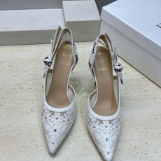 顶级版 J‘ADIOR织带后空凉鞋 迪奥 Dior 2026 春夏新款水钻网面提花刺绣字母logo高跟方头蝴蝶结拼色女鞋 顶级版 J‘ADIOR织带后空凉鞋 迪奥 Dior 2026 春夏新款水钻网面提花刺绣字母logo高跟方头蝴蝶结拼色女鞋