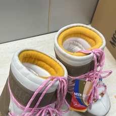 MOON BOOT 2026秋冬新款情侣新款时尚系带拼色女短靴 Park Soulmate 防寒保暖羽绒平底圆头雪地靴 MOON BOOT 2026秋冬新款情侣新款时尚系带拼色女短靴 Park Soulmate 防寒保暖羽绒平底圆头雪地靴