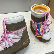 MOON BOOT 2026秋冬新款情侣新款时尚系带拼色女短靴 Park Soulmate 防寒保暖羽绒平底圆头雪地靴 MOON BOOT 2026秋冬新款情侣新款时尚系带拼色女短靴 Park Soulmate 防寒保暖羽绒平底圆头雪地靴