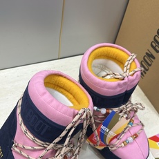 MOON BOOT 2026秋冬新款情侣新款时尚系带拼色女短靴 Park Soulmate 防寒保暖羽绒平底圆头雪地靴 MOON BOOT 2026秋冬新款情侣新款时尚系带拼色女短靴 Park Soulmate 防寒保暖羽绒平底圆头雪地靴