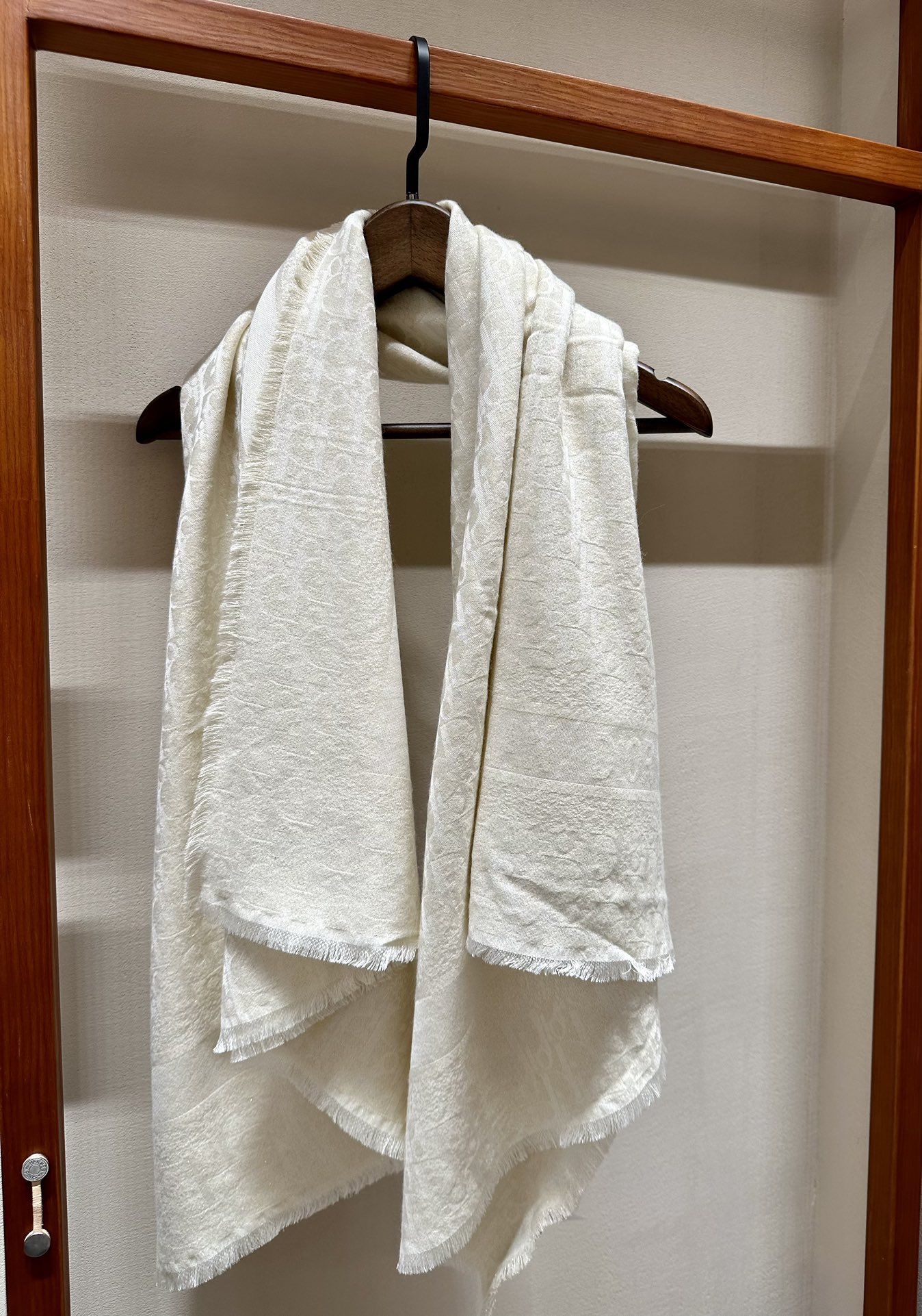 💟Dior 上新❤️140*140闪银方巾 三色 三标齐全 高克重.羊毛➕银线系列