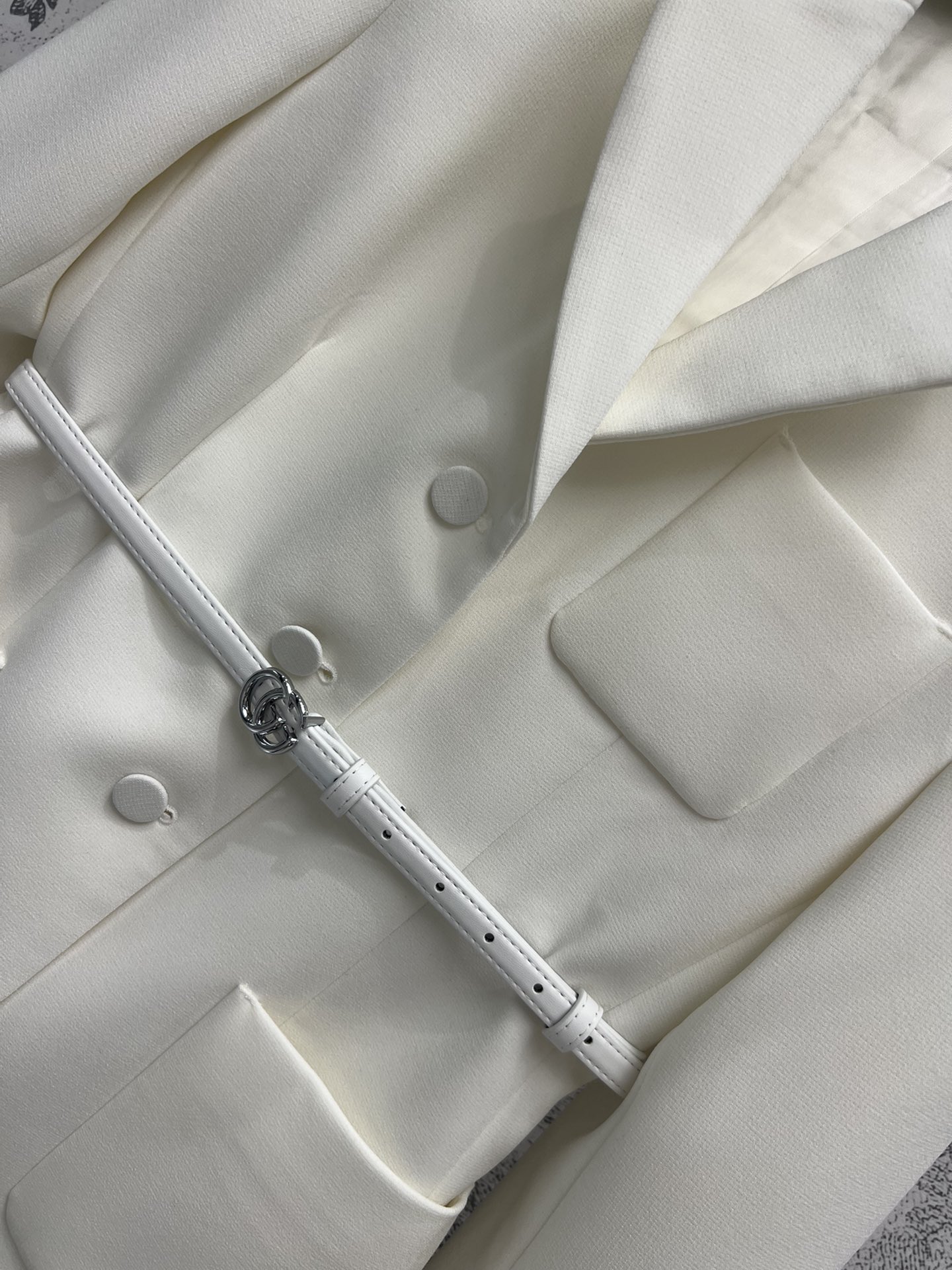 G家24秋冬新款精致优雅西装系列翻领西装外套+直筒阔腿裤+半身长裙可以说是超显气质的一系列了上身就是满满