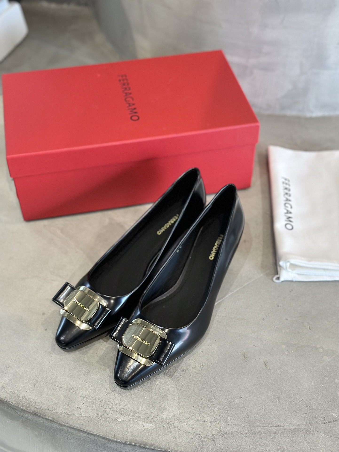 Factory Price: $700 for Ferraga Murchun Vara Butterfly Shoes in Creamware Napaskin - 图片 6