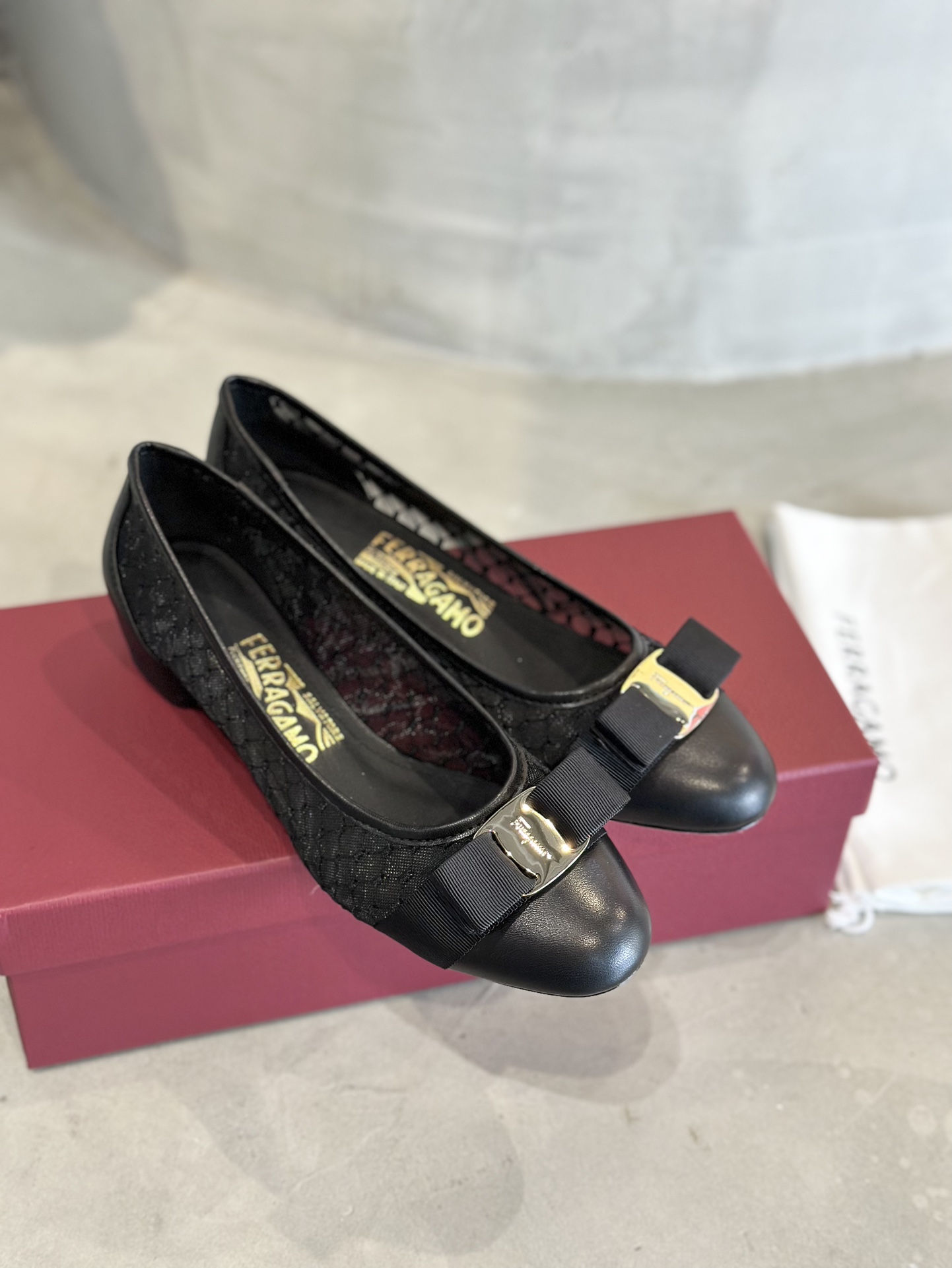 FERRAGAMO Vara Butterfly Sandals: Factory Price $700, Sheepskin Imported, 3.5cm Heel. - 图片 6
