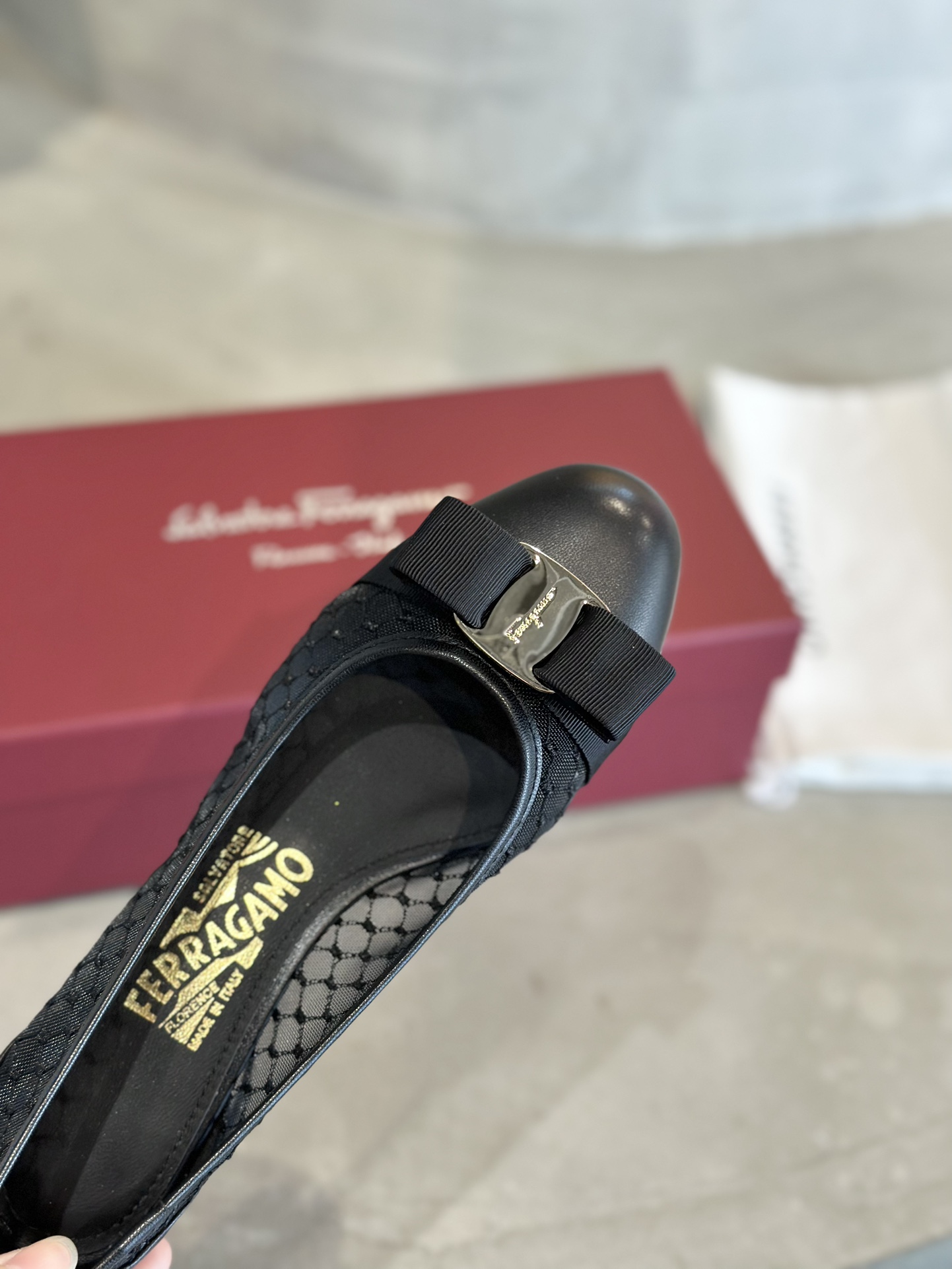 FERRAGAMO Vara Butterfly Sandals: Factory Price $700, Sheepskin Imported, 3.5cm Heel. - 图片 8
