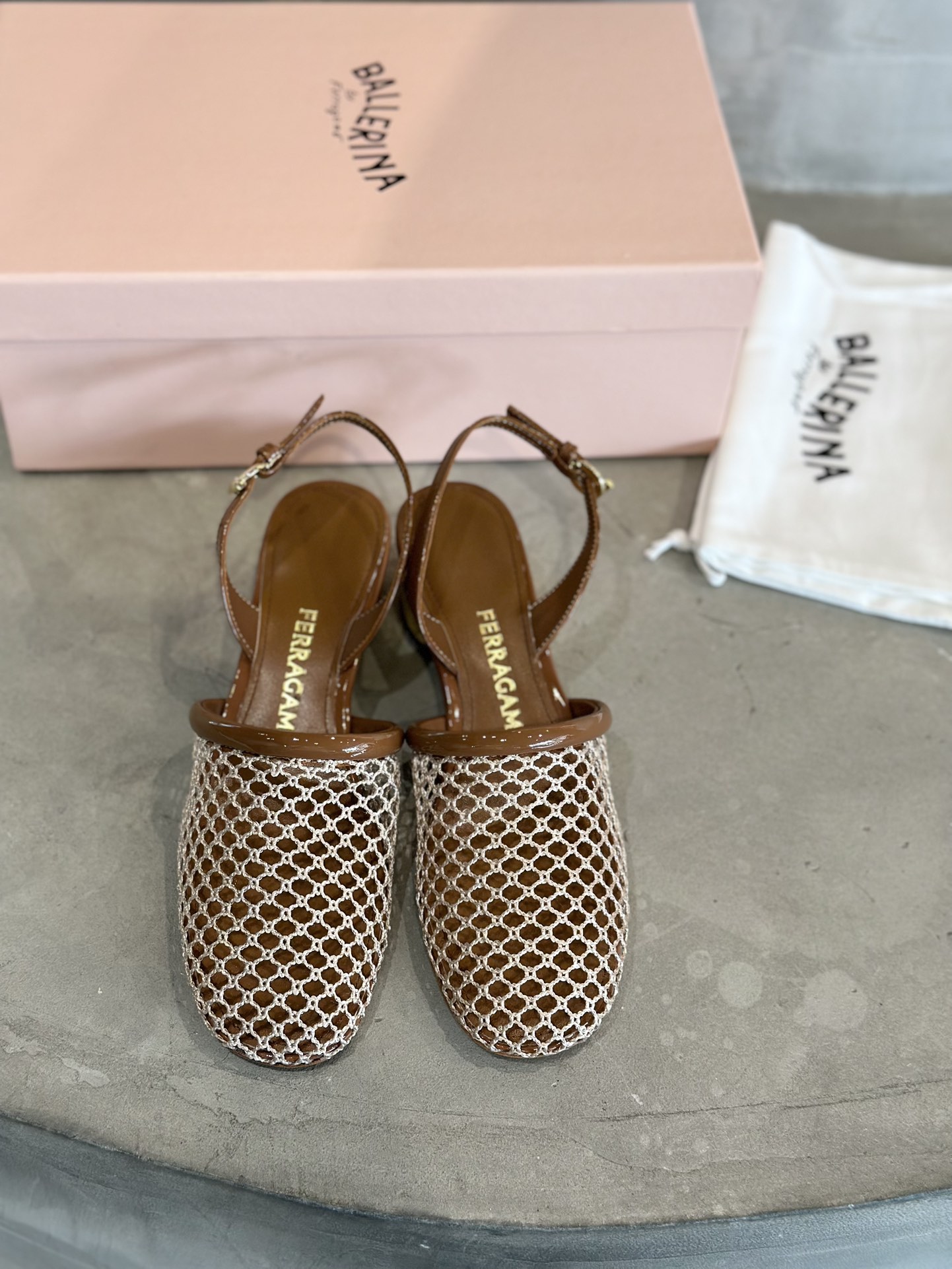 Factory Price: $650 Women’s Coarse Fishing Shoes with Invisible Nets, 4cm Height, Various Sizes - 图片 6