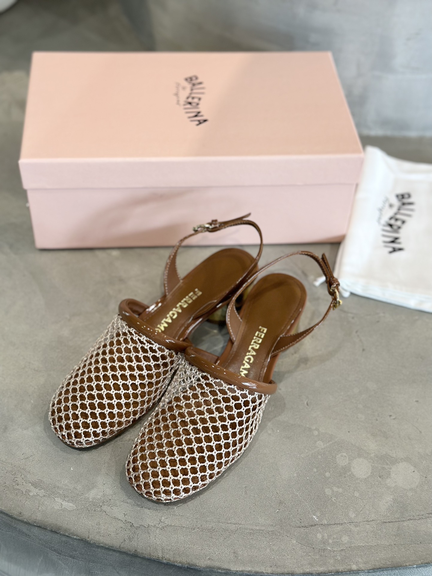 Factory Price: $650 Women’s Coarse Fishing Shoes with Invisible Nets, 4cm Height, Various Sizes - 图片 7