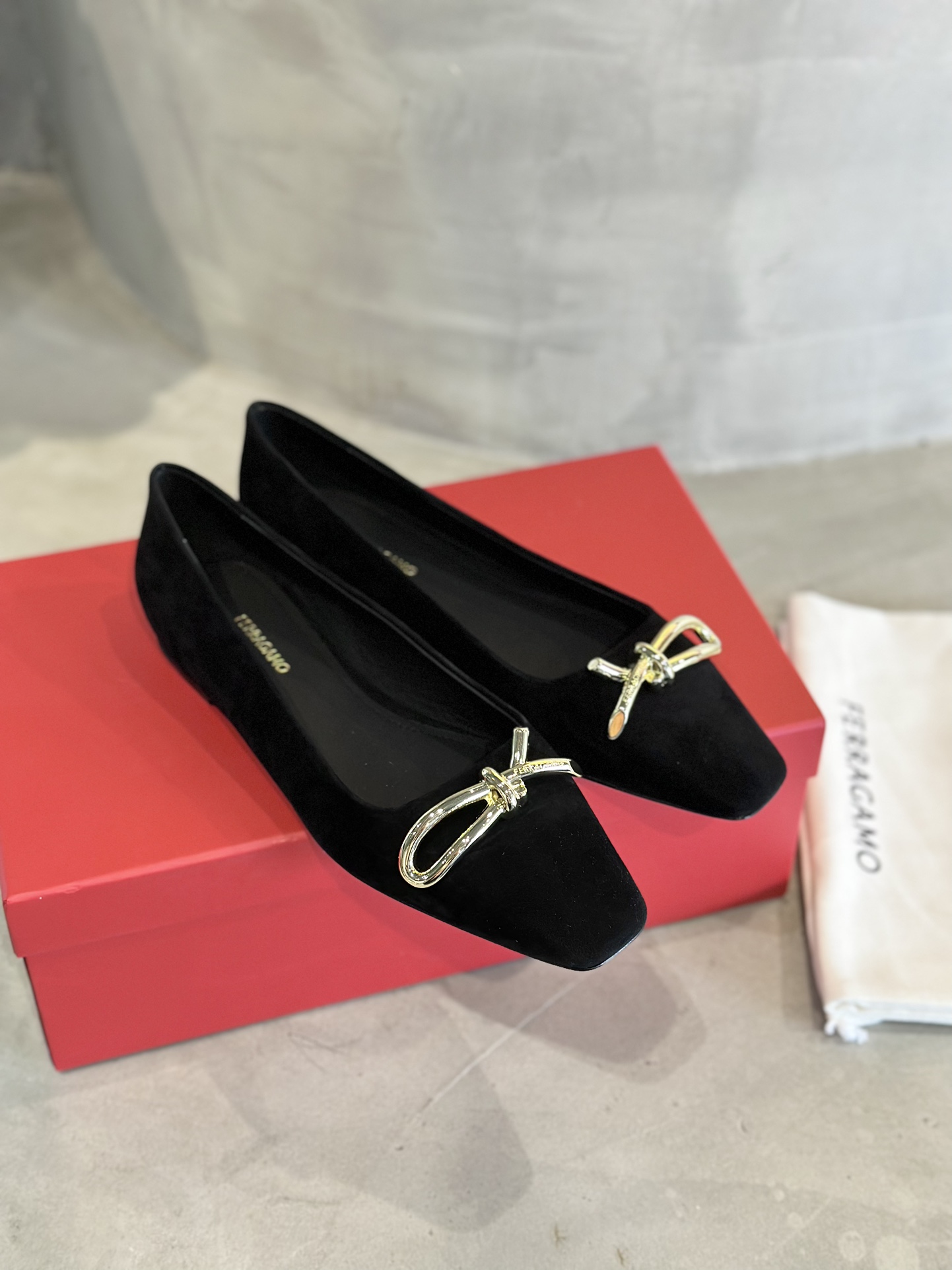 Vera’s New Asymmetrical Rope Tie Ballet Shoes: Plant Price $725 - 图片 2