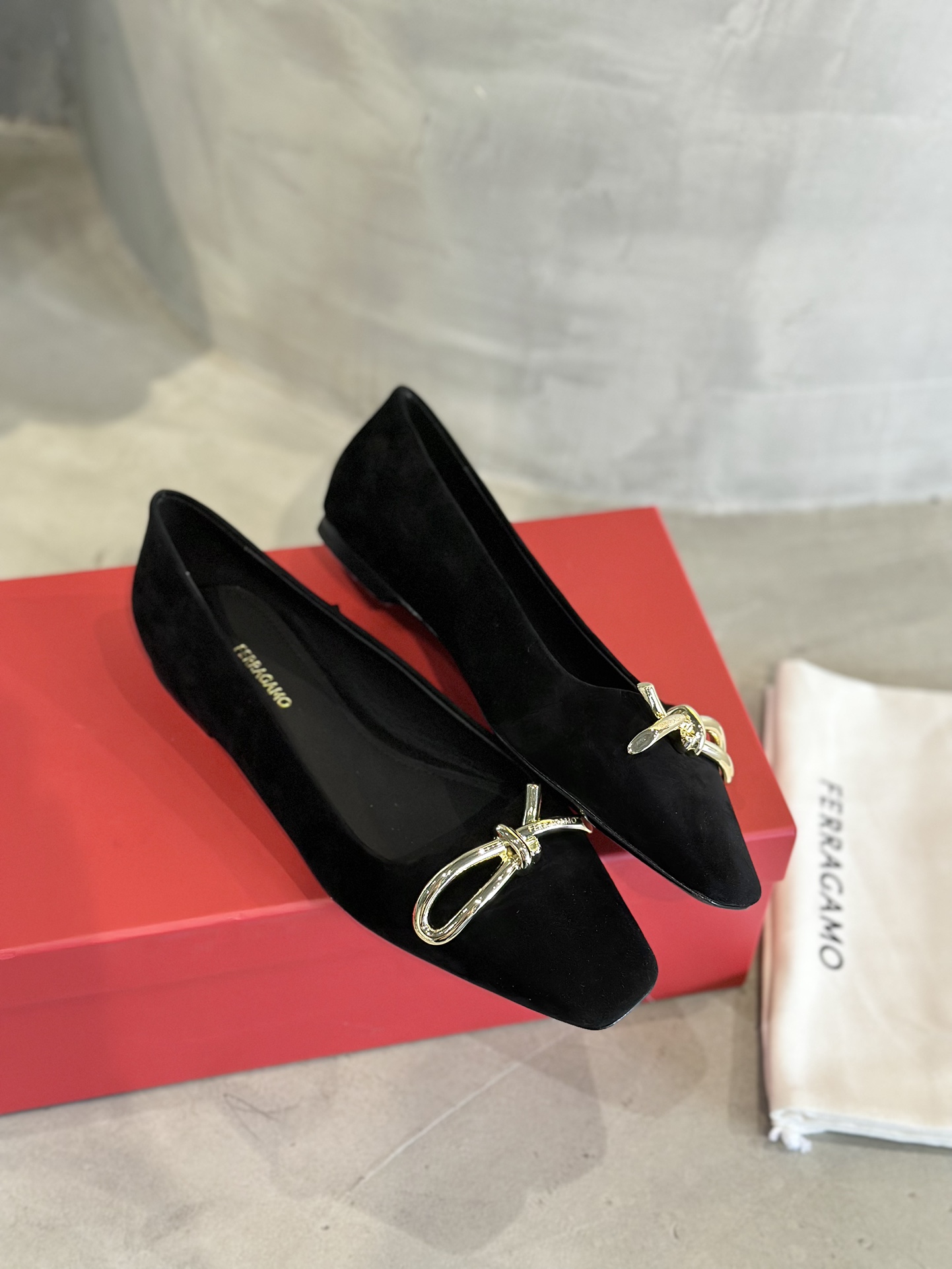 Vera’s New Asymmetrical Rope Tie Ballet Shoes: Plant Price $725 - 图片 3