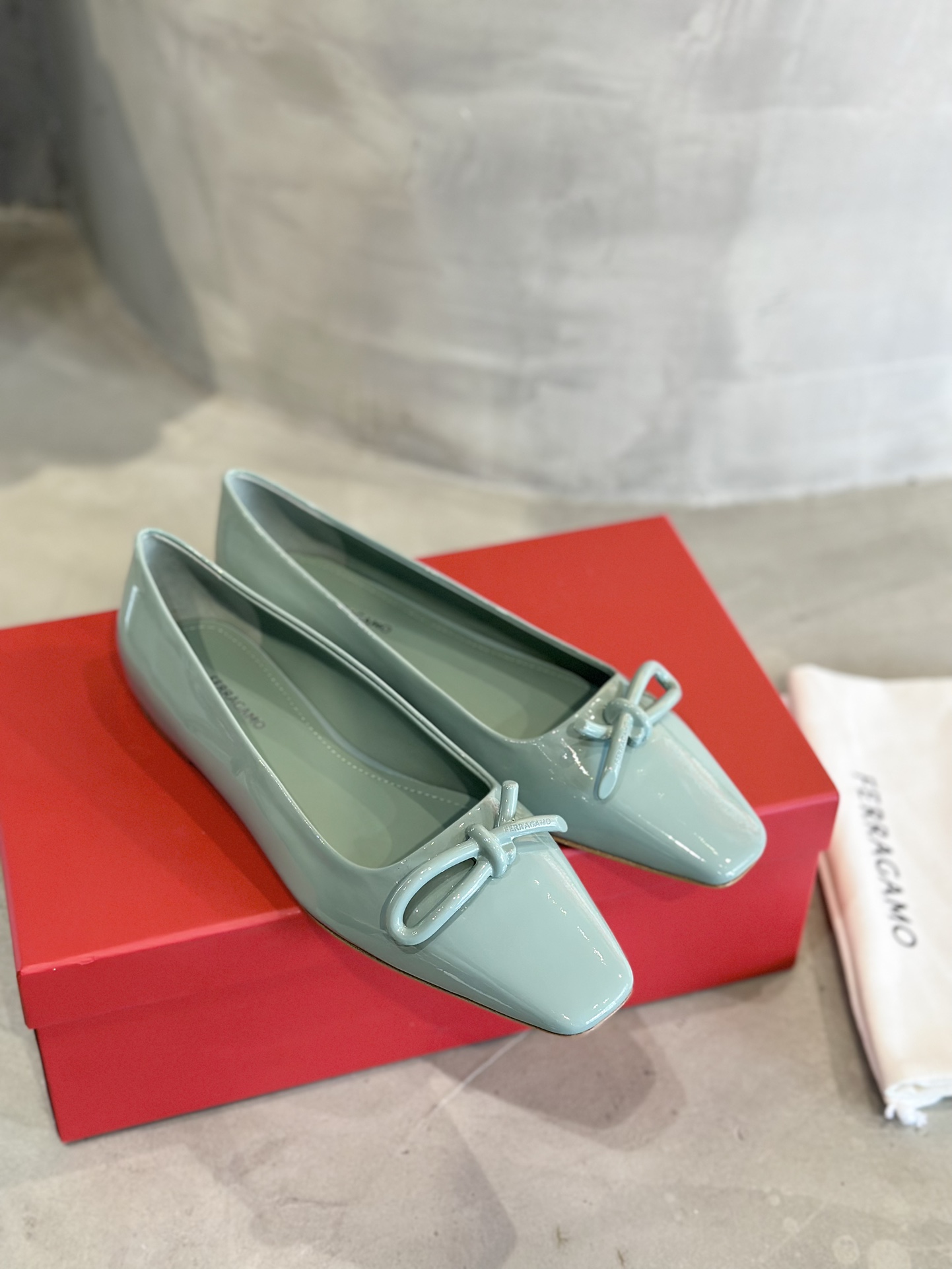 Vera’s New Asymmetrical Rope Tie Ballet Shoes, Price $725 - 图片 2