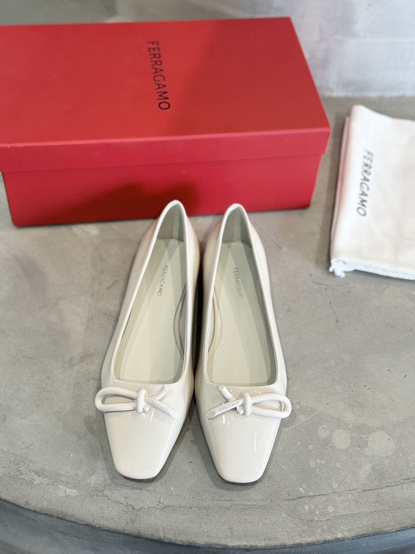 Vera’s New Asymmetrical Rope Tie Ballet Shoes: Plant Price $725 - 图片 4