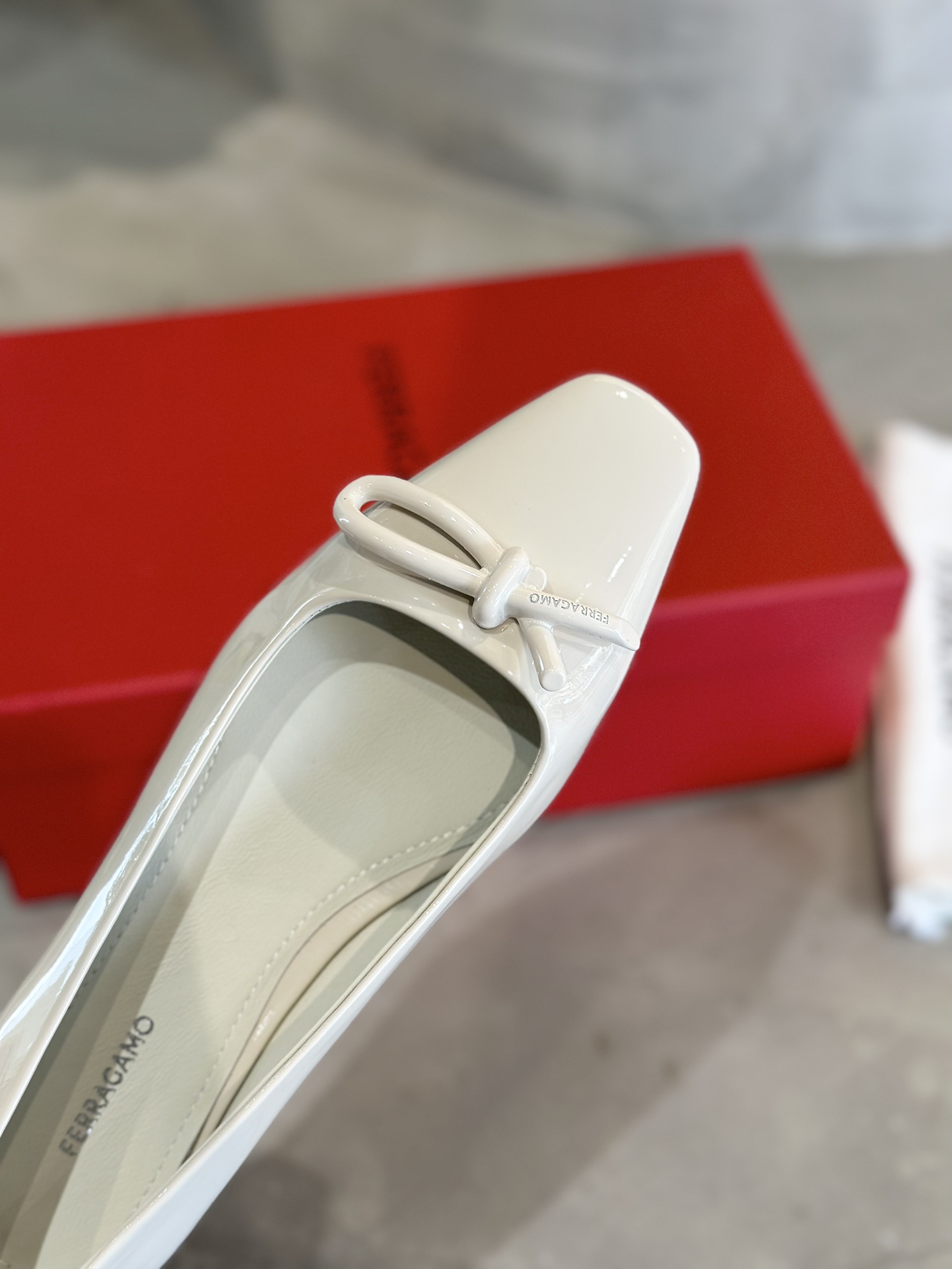 Vera’s New Asymmetrical Rope Tie Ballet Shoes: Plant Price $725 - 图片 8