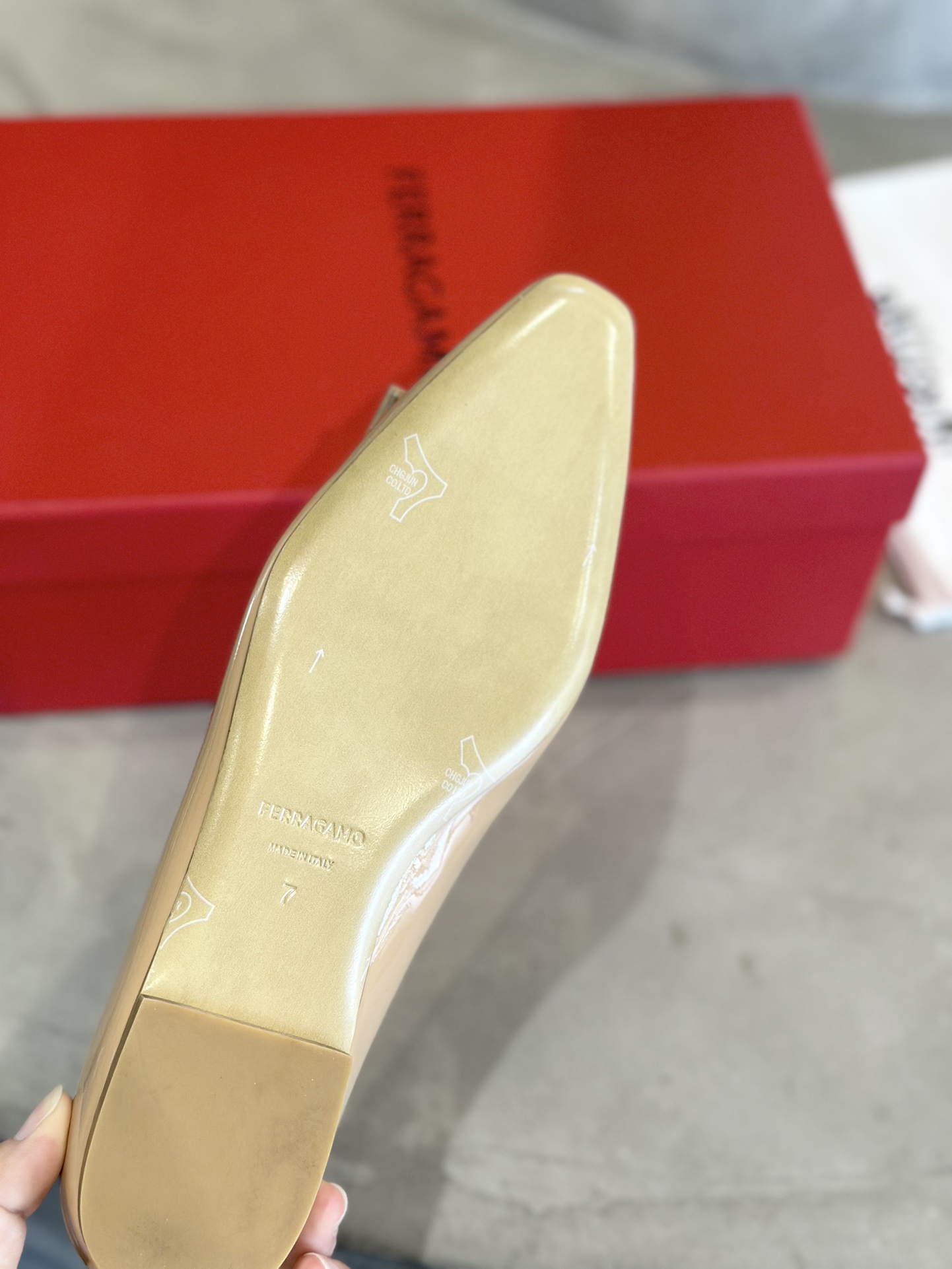 Stylish Salvatore Ferragamo Vera Heels with Custom Leather Bottom, Plant Price $725 - 图片 8