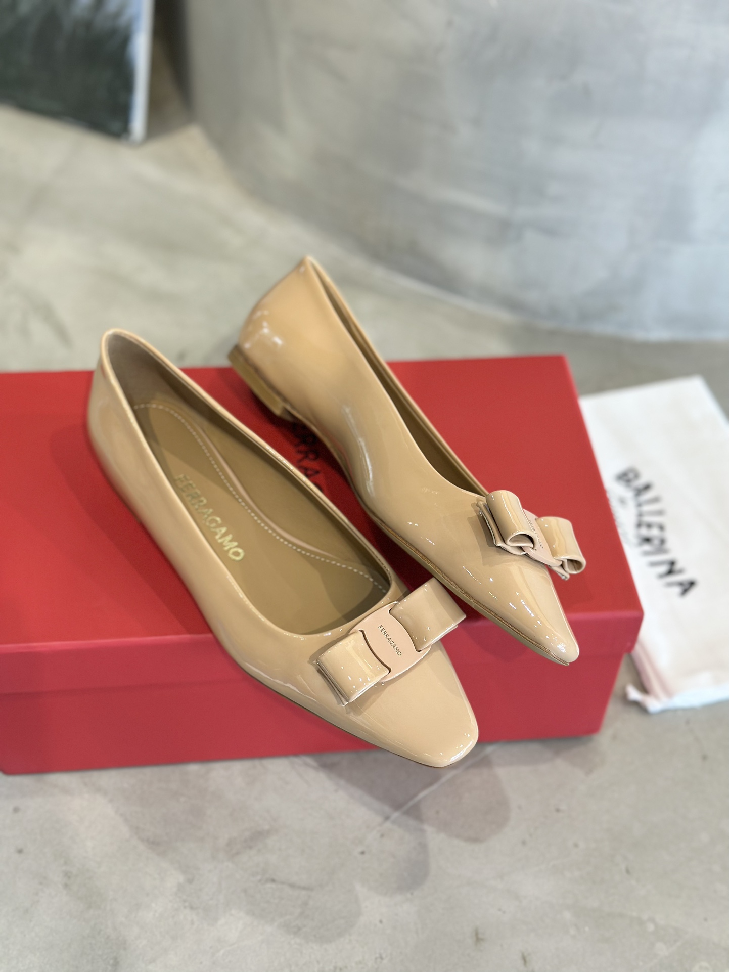 Stylish Salvatore Ferragamo Vera Heels with Custom Leather Bottom, Plant Price $725 - 图片 3