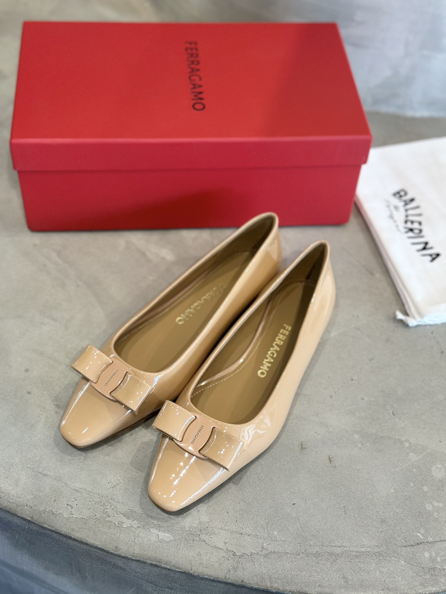 Stylish Salvatore Ferragamo Vera Heels with Custom Leather Bottom, Plant Price $725 - 图片 4