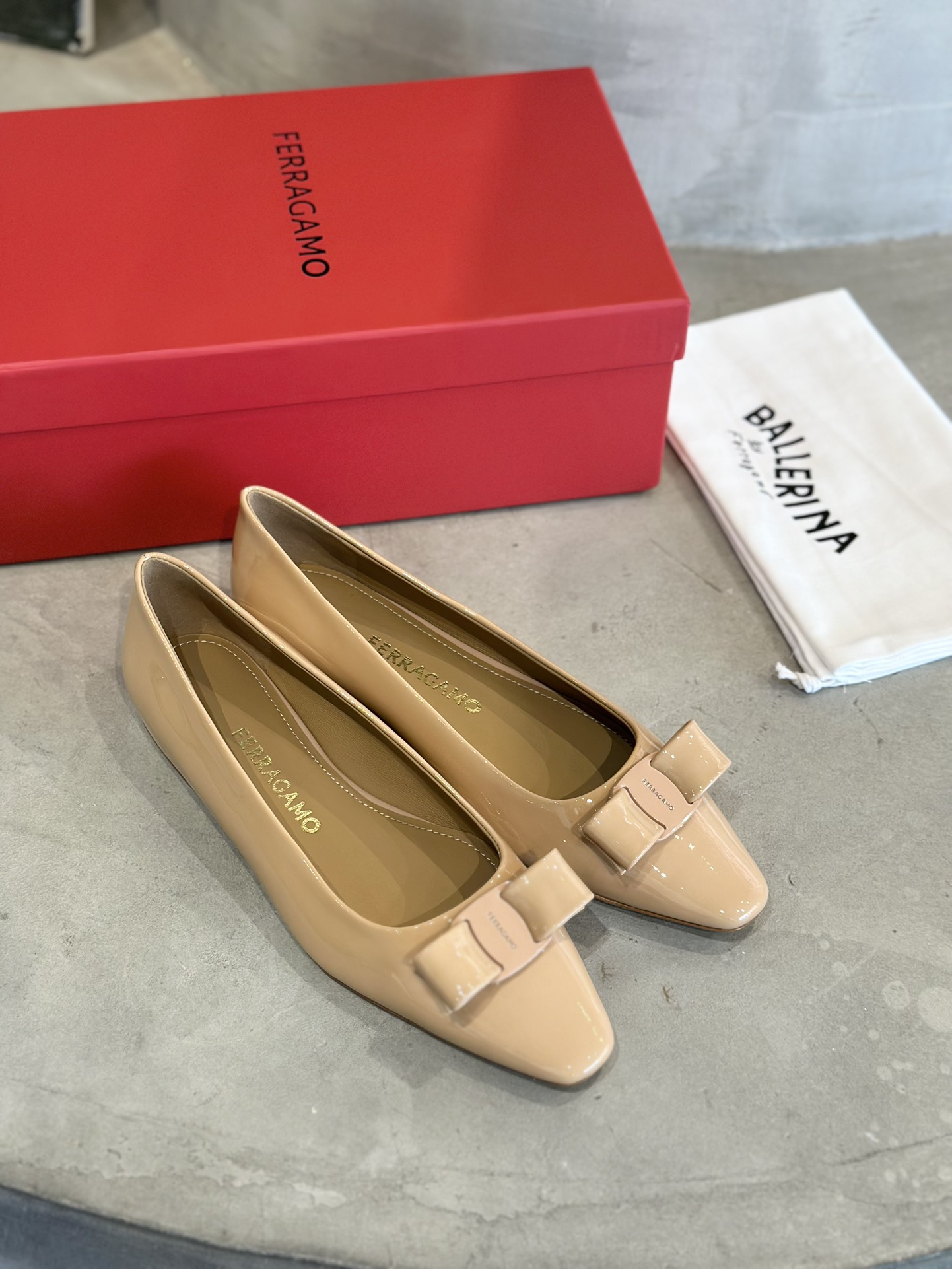 Stylish Salvatore Ferragamo Vera Heels with Custom Leather Bottom, Plant Price $725 - 图片 6