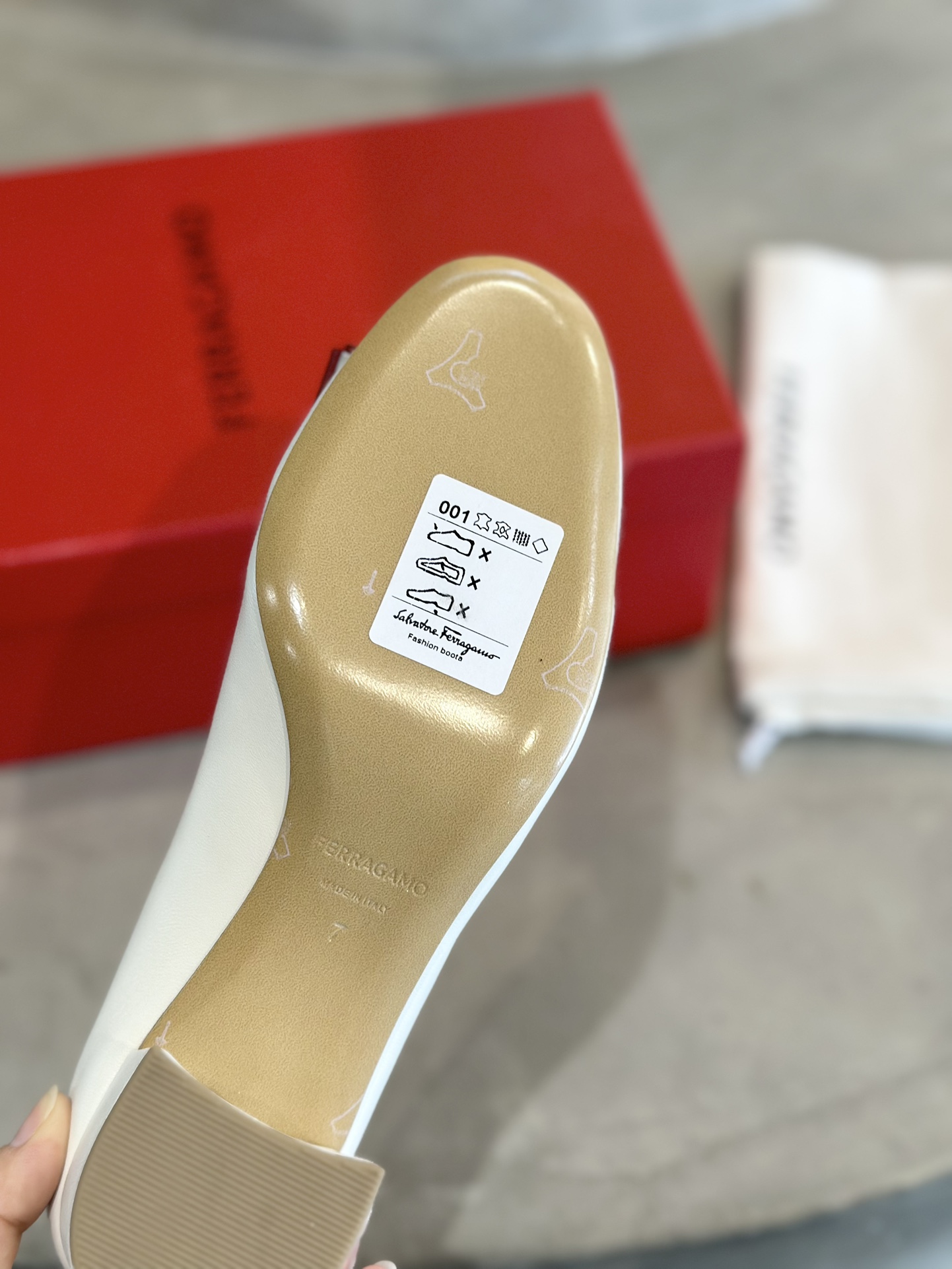 Stylish Ferraga*Ofila Plant Price 725, Butterflies Design, Imported Calf Skin, High Heels. - 图片 9