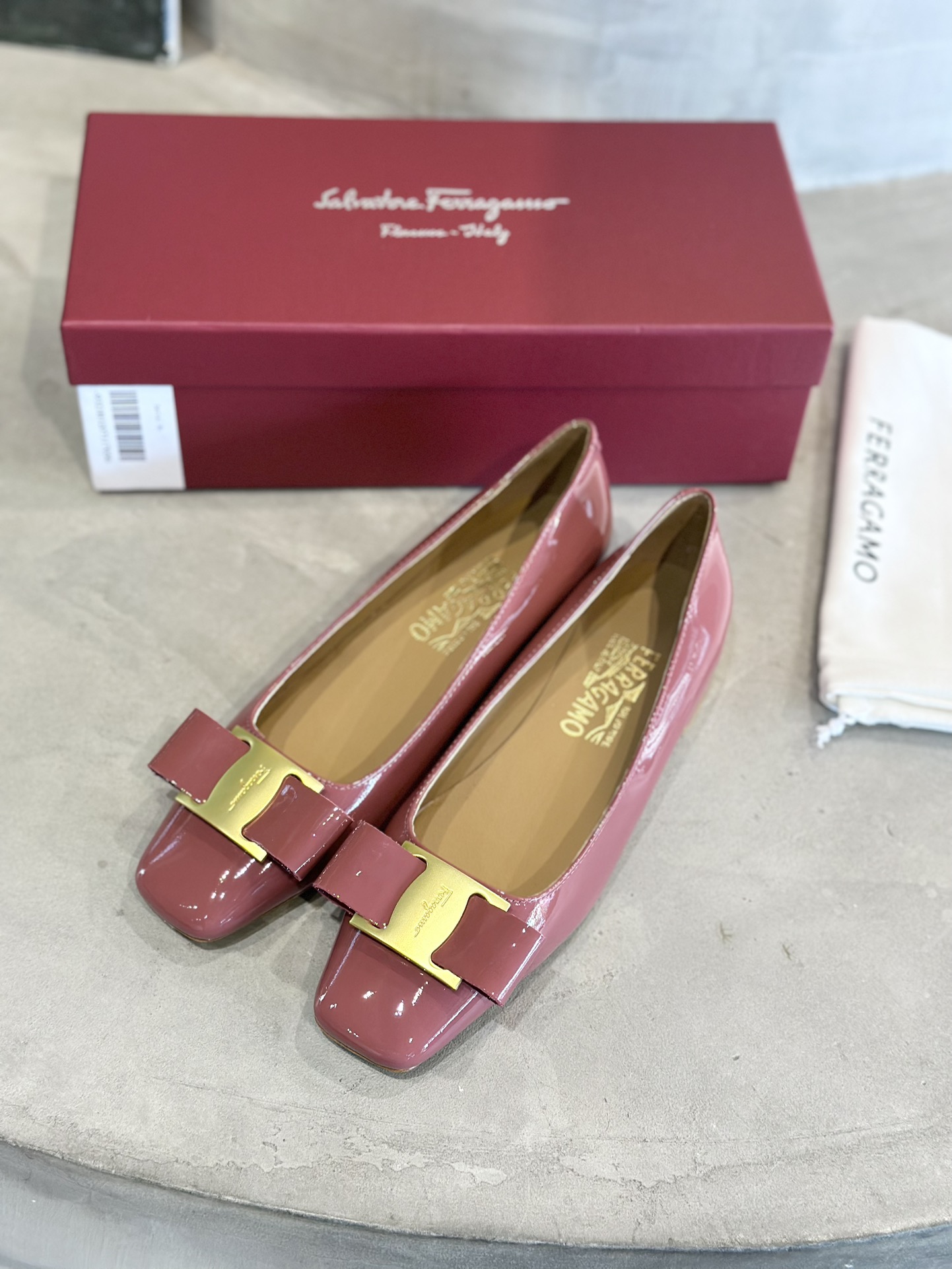 Luxury Salvatore Ferragamo Heels: $672. Imported materials, glamorous design, various sizes available.