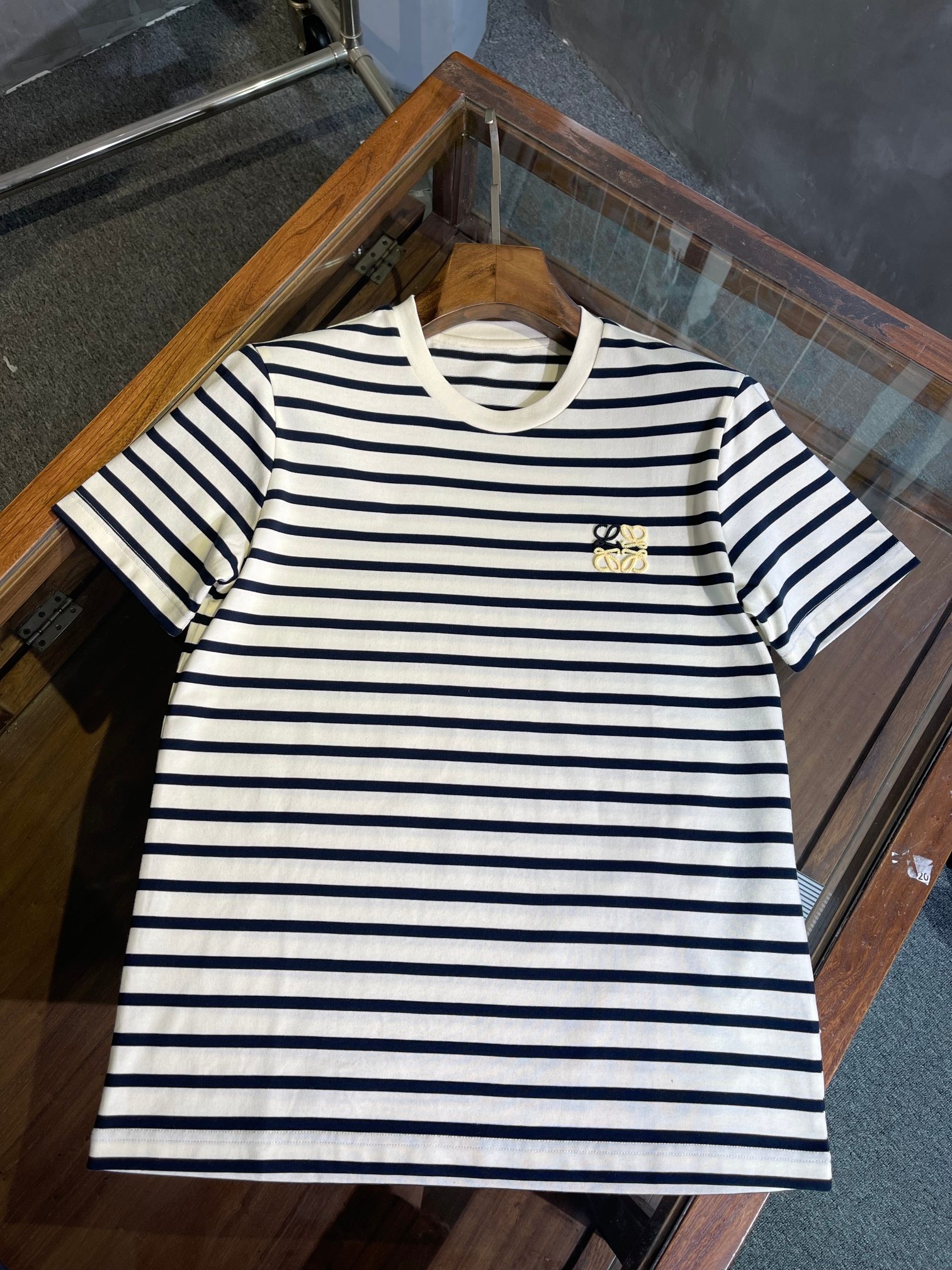 NO:155585,JM003 Spring and summer new Luo Yiwei family round neck striped casual short T, toothbrush embroidered logo, beige M-XXXL, loewe, alexander wang19860909JM003 春夏新款罗意威家圆领条纹休闲短T,牙刷绣标志,米黄色M-XXXL,,loewe,alexander wang,Men's clothing