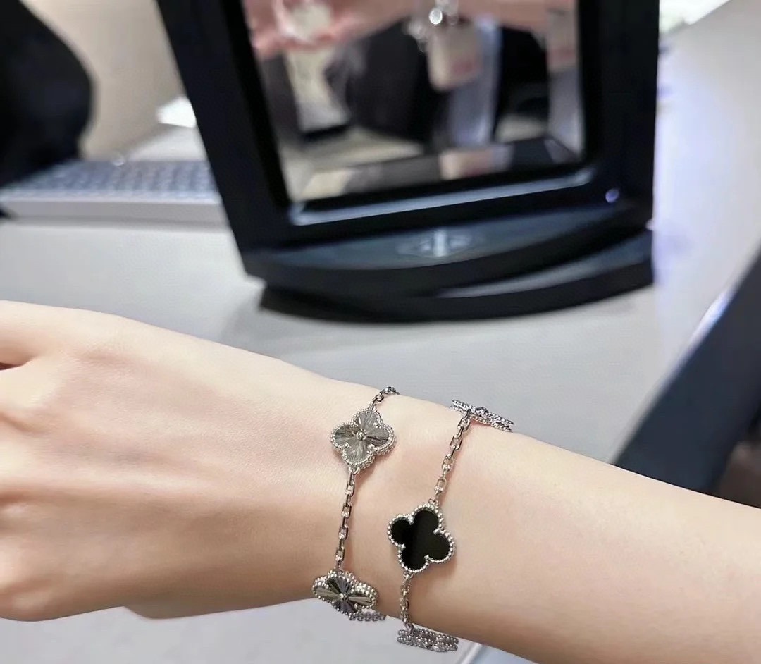 NO:634616,Upper body picture, Cardia high-end jewelry19860909上身图,,卡迪亚高端饰品,Jewelry