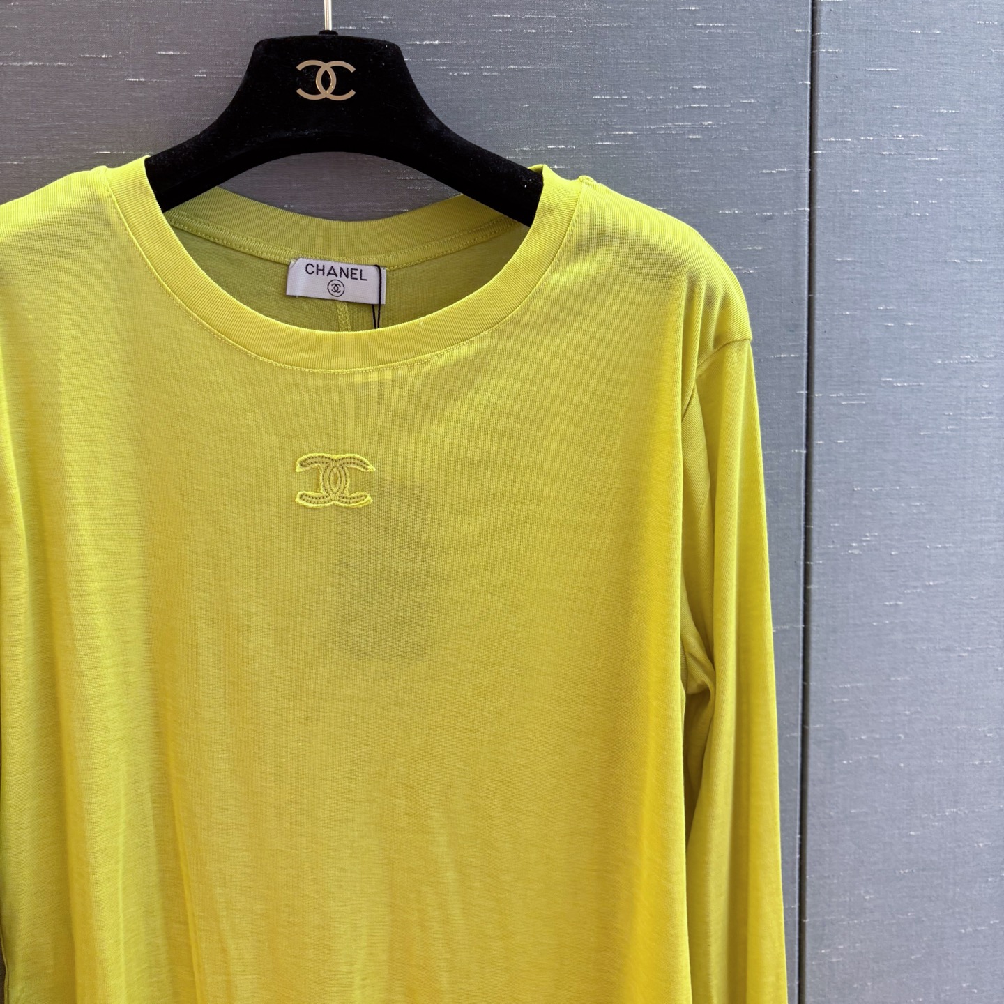 Chanel Women's White Long Sleeve T-Shirt Classic Style, Size S, M, L 7 a1755340325555 1875
