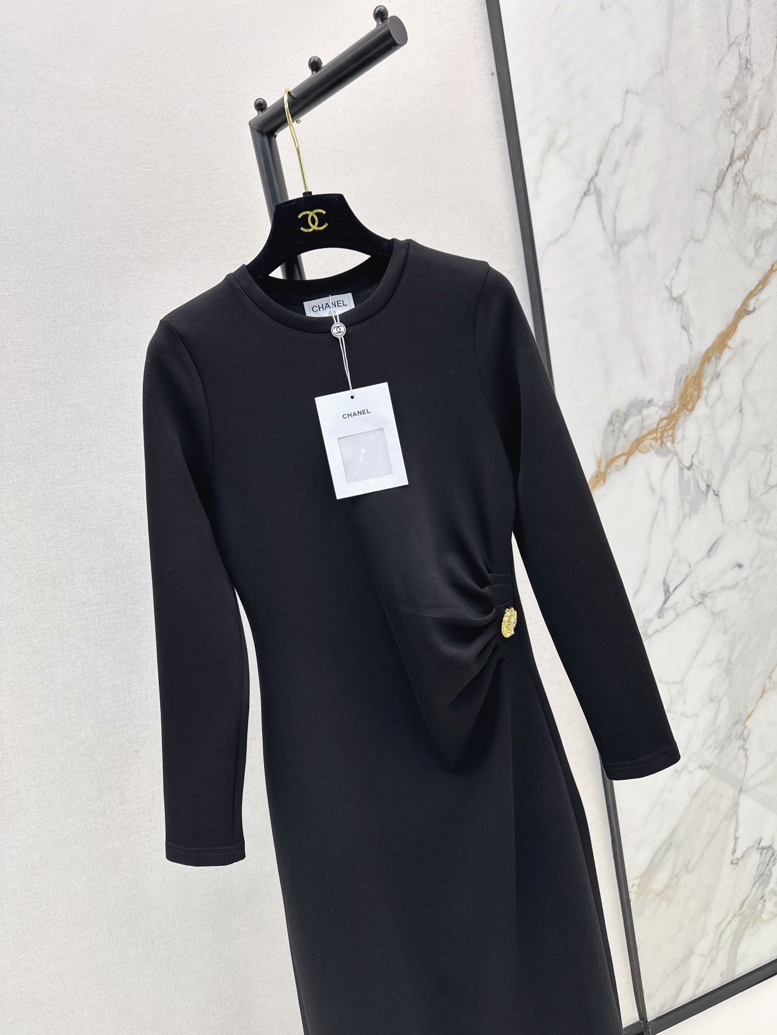 Elegant Chanel 25SS Ruched Waist Midi Dress - Slimming and Chic for Any Occasion 8 a1755780380171 6660