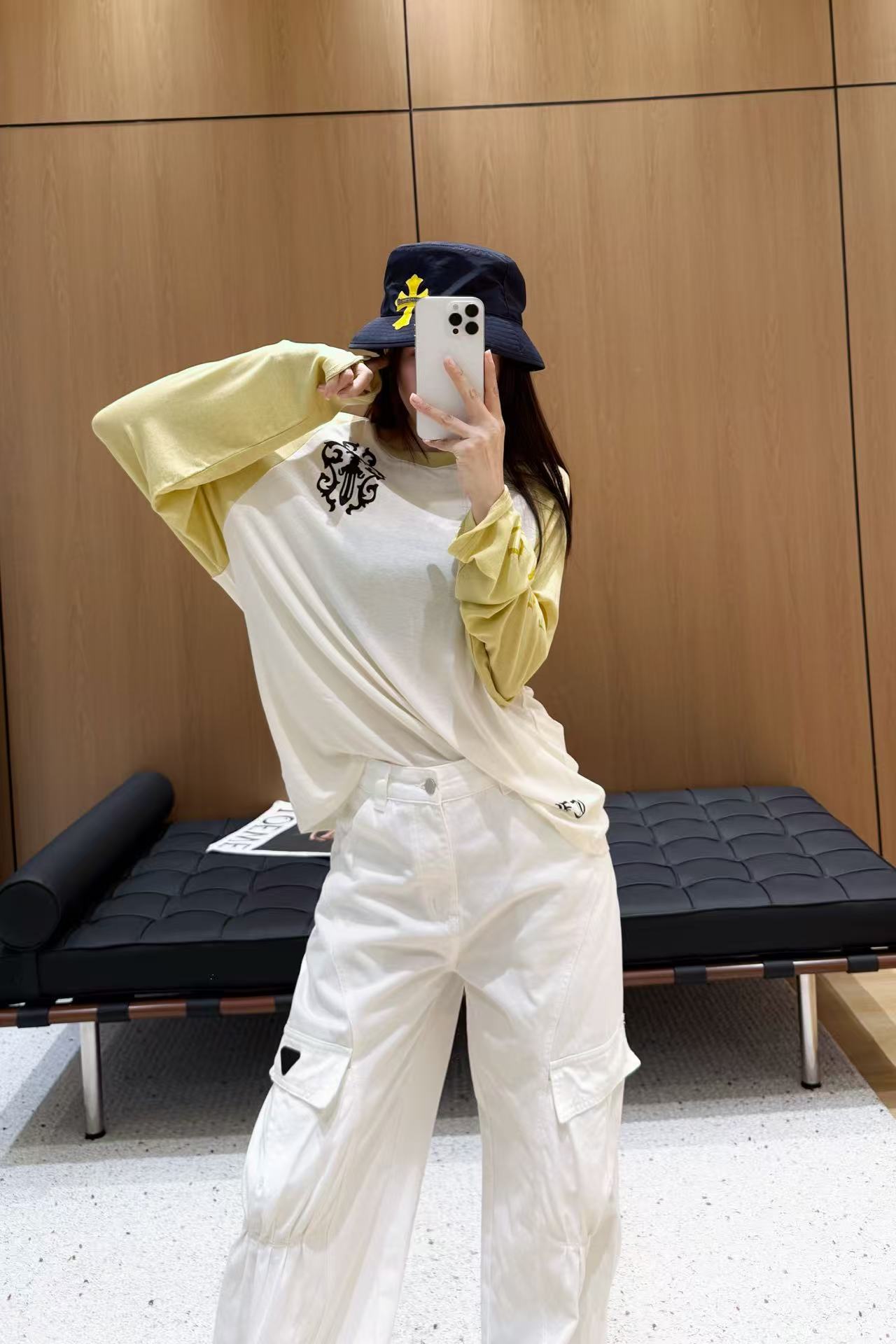 Relaxed Fit Long Sleeve Top with Graphic Print - Casual Comfort 2 a1756553630342 6874