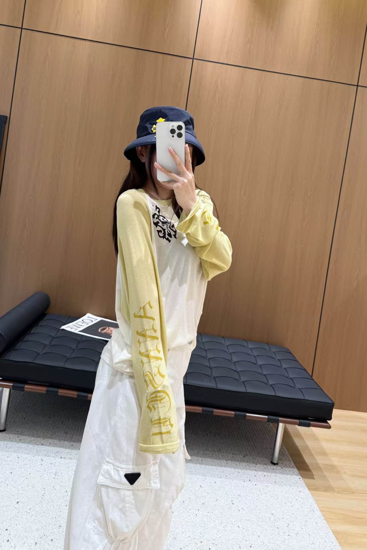 Relaxed Fit Long Sleeve Top with Graphic Print - Casual Comfort 3 a1756553630346 6684