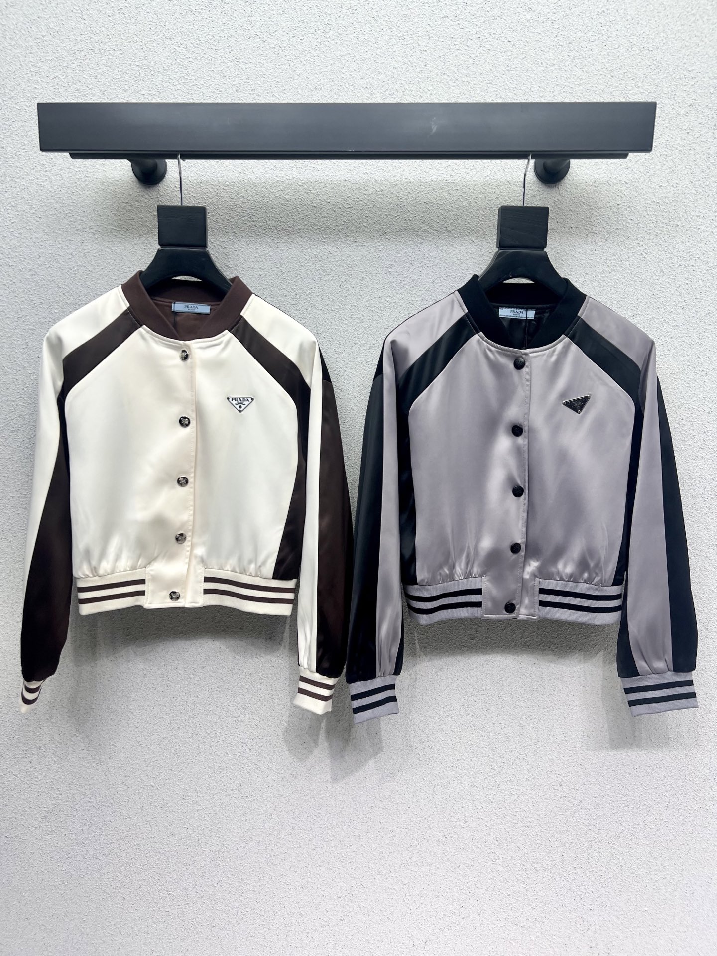 Prada 2024 Spring/Summer Lightweight Bomber Jacket - Sophisticated & Stylish