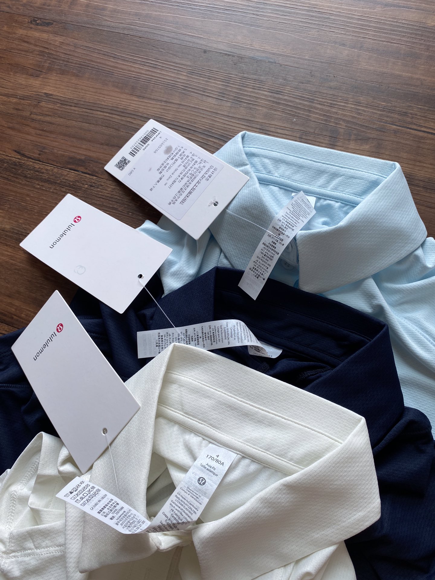 Lululemon Quick-Dry t-shirt training white navy light blue yoga
